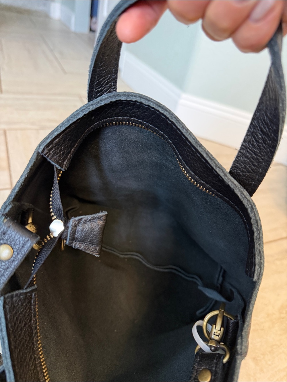 Portland Leather Goods Mini Zippered Crossbody Tote Pebbled - Picture 14 of 16